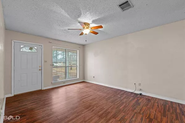 8111 Roosevelt Drive, Shreveport, LA 71129