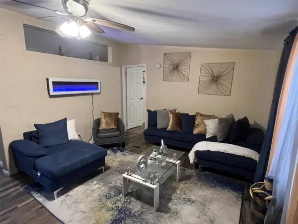 4325 Slash Pine LN, Tallahassee, FL 32305