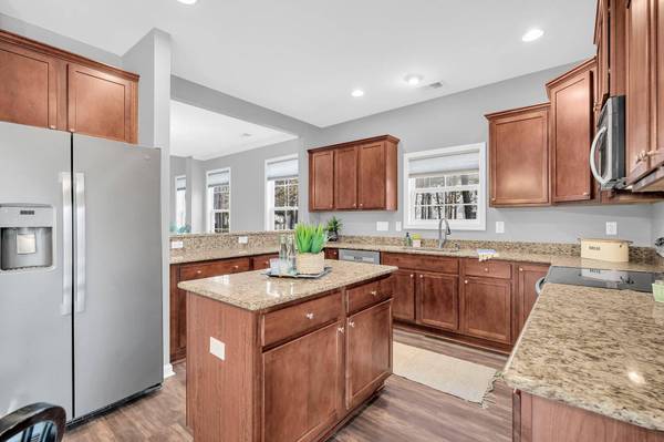 226 Comiskey Park Cir, Summerville, SC 29485