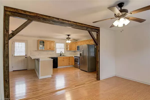 4600 Kings Gate DR, Winston-salem, NC 27101