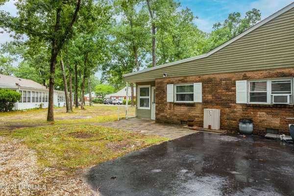 1 Willow Street #C, Toms River, NJ 08757