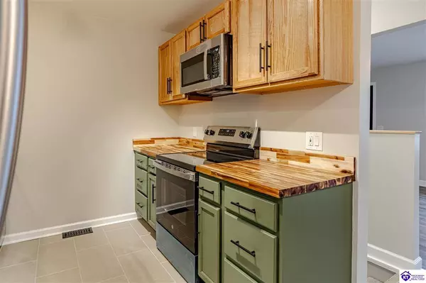 440 Pinewood Drive, Radcliff, KY 40160