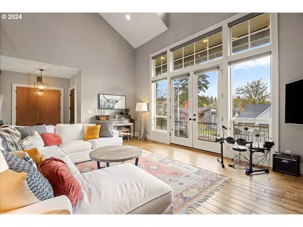 1228 SW OPHELIA ST, Portland, OR 97219