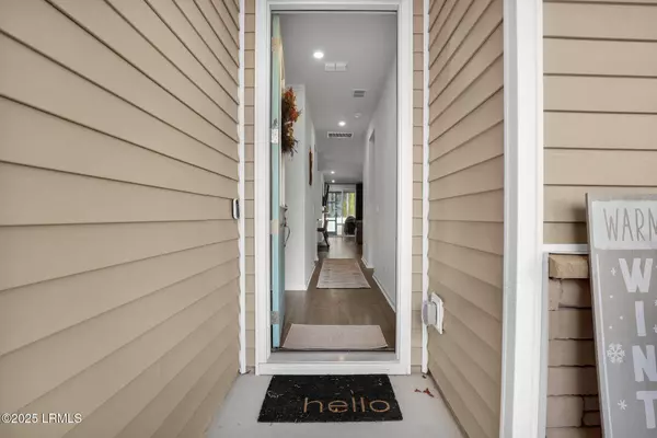 16 Parr CT Court, Bluffton, SC 29910