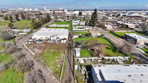 2369 S Cherry AVE, Fresno, CA 93706