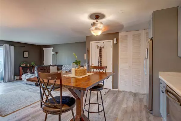 4336 Melody Lane #201, Madison, WI 53704