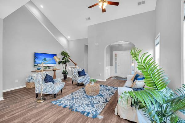 226 Comiskey Park Cir, Summerville, SC 29485