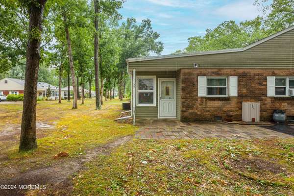 1 Willow Street #C, Toms River, NJ 08757