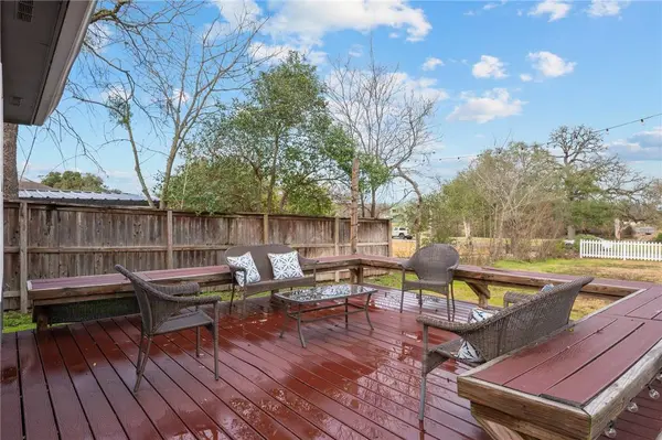 504 W Dexter DR, College Station, TX 77840