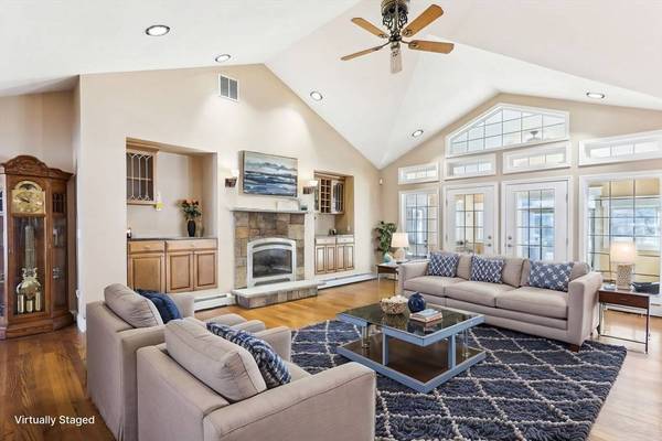 43 Ticklefancy Lane, Salem, NH 03079