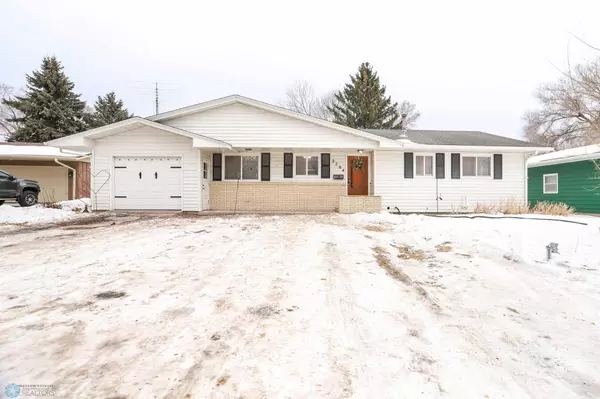 2704 Brookdale RD, Moorhead, MN 56560