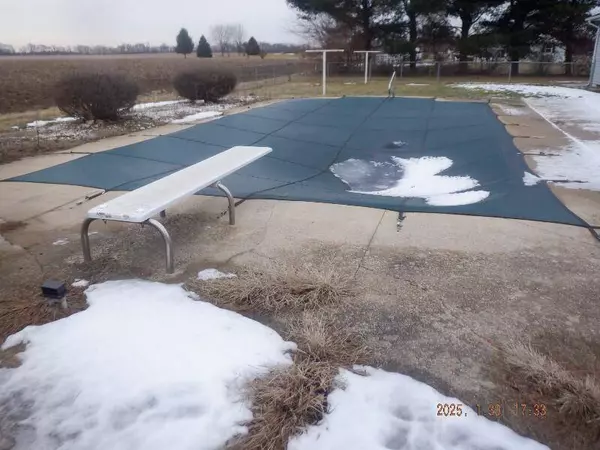 12464 Quaker Street, Constantine, MI 49042