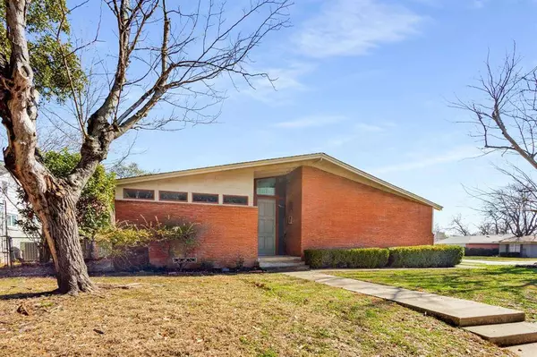 5113 Rector Avenue, Fort Worth, TX 76133