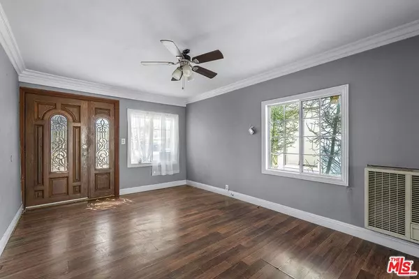 12134 Oxford Ave, Hawthorne, CA 90250