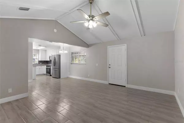 815 N HENDRY AVE, Fort Meade, FL 33841