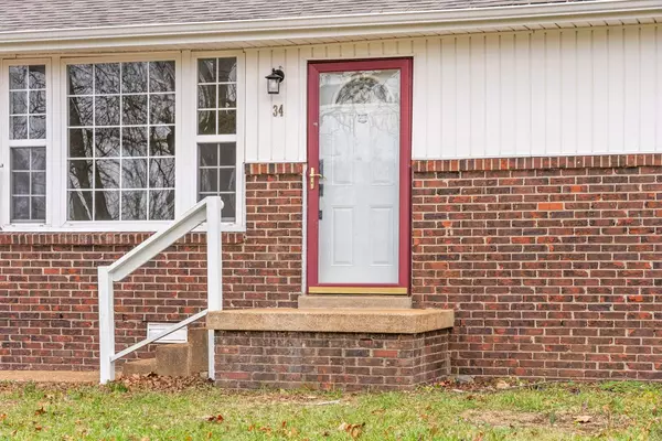 34 Charlemagne Blvd, Clarksville, TN 37042