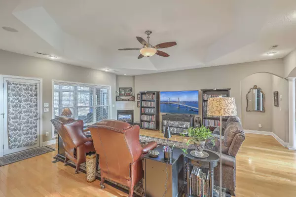 407 Pinelake Ct, Manning, SC 29102