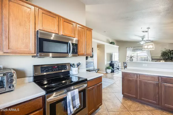 9477 W FRANK Avenue, Peoria, AZ 85382