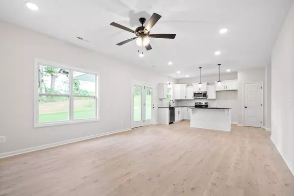 257 Wesson Dr, Clarksville, TN 37043