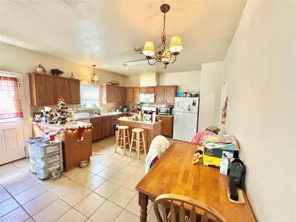 2717 San Marcos DR, Deer Park, TX 77536