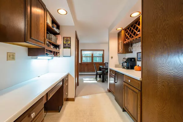 16 Leeside RD, Harpswell, ME 04079