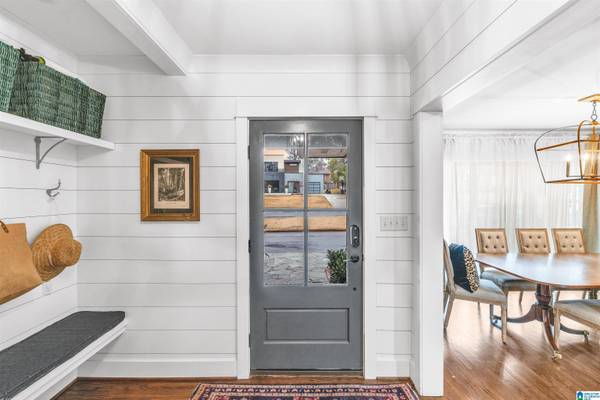 2125 VESTAVIA LAKE DRIVE, Vestavia Hills, AL 35216