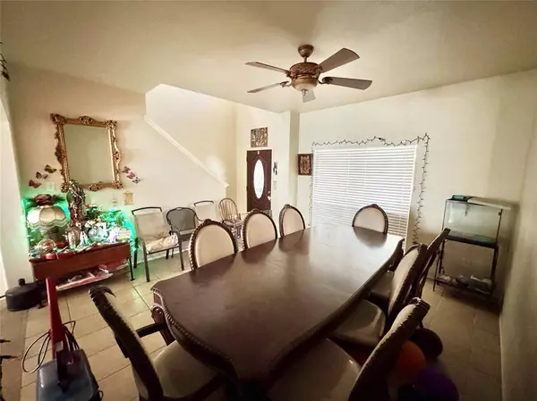 2717 San Marcos DR, Deer Park, TX 77536