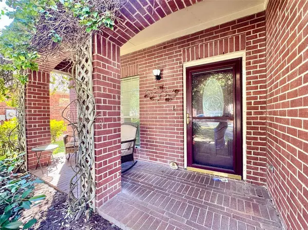 2717 San Marcos DR, Deer Park, TX 77536