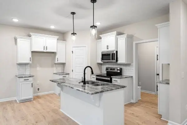 277 Wesson Dr, Clarksville, TN 37043