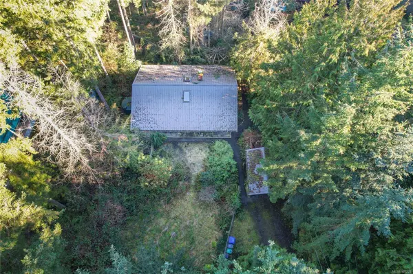 950 Carmen Cres, Gabriola Island, BC V0R 1X2