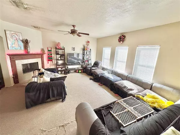 2717 San Marcos DR, Deer Park, TX 77536