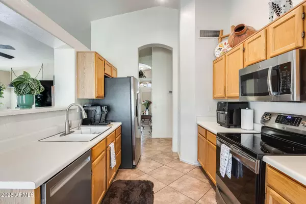 937 N KINGSTON Street, Gilbert, AZ 85233