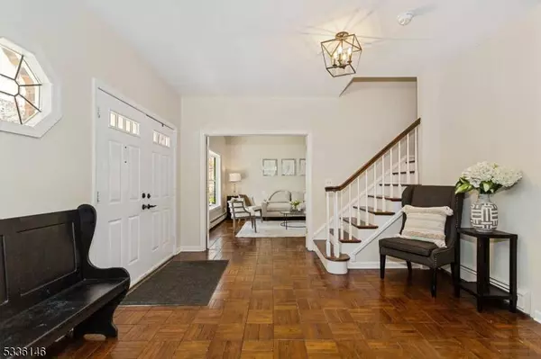 37 Chilhowie Dr, Kinnelon Boro, NJ 07405