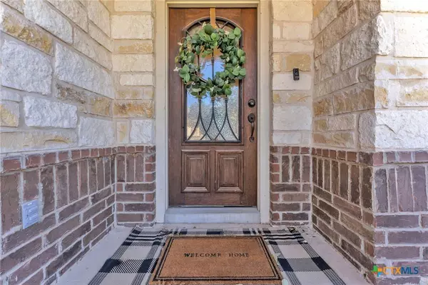 1181 Creek CYN, New Braunfels, TX 78132