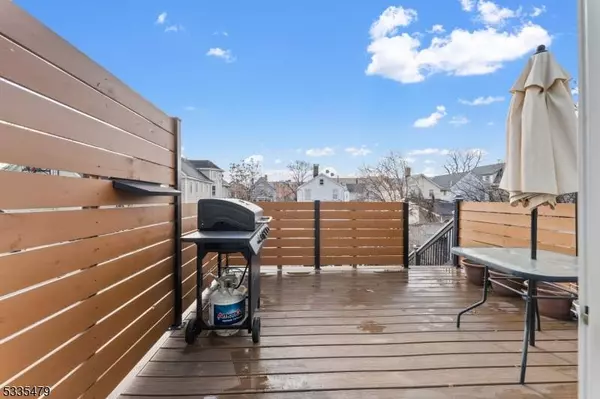 172 Baldwin St, New Brunswick City, NJ 08901