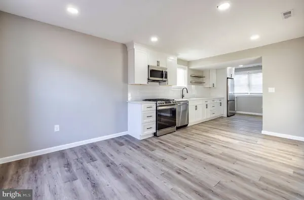 2 HARTFORD RD, Clementon, NJ 08021