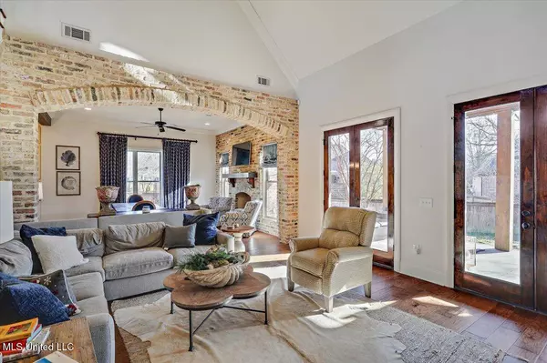 503 Sioux Cove, Flowood, MS 39232