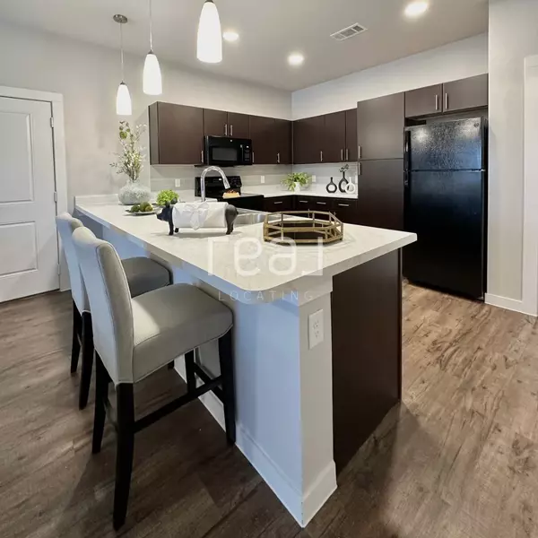 7410 Heuermann Rd, San Antonio, TX 78256-4445