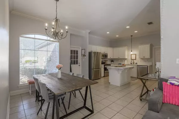 4037 Northshore Ave, Baton Rouge, LA 70820