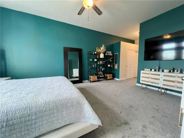 182 Rippling Brook Lane, Springboro, OH 45066