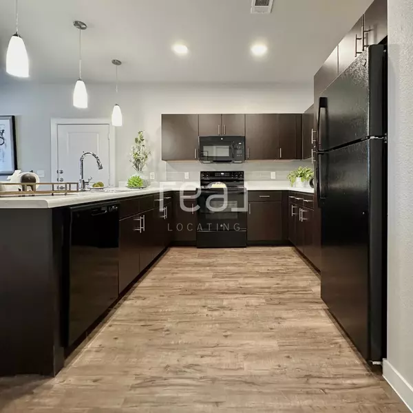 7410 Heuermann Rd, San Antonio, TX 78256-4445