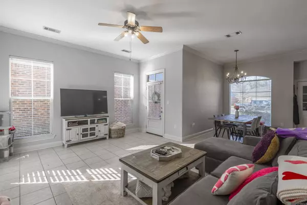 4037 Northshore Ave, Baton Rouge, LA 70820