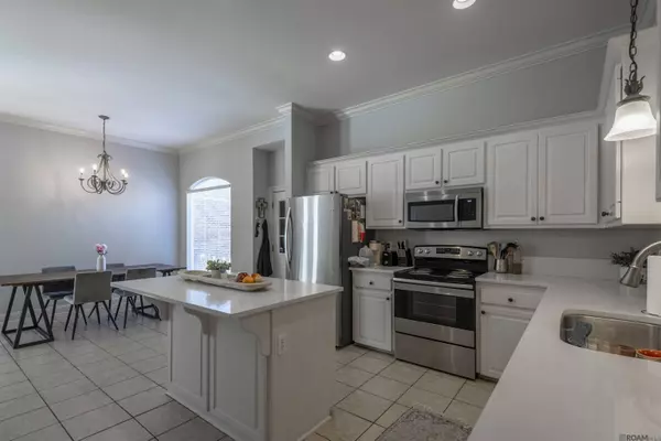 4037 Northshore Ave, Baton Rouge, LA 70820