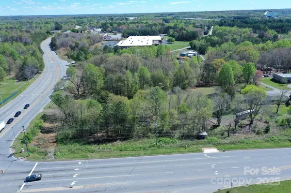 561 Fairgrove Church RD SE, Conover, NC 28613