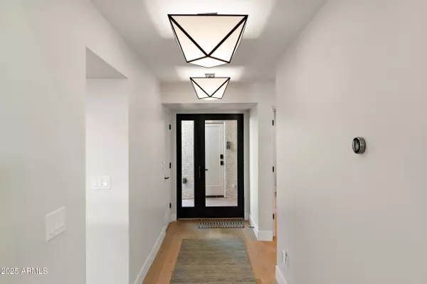 2430 E PALO VERDE Drive, Phoenix, AZ 85016