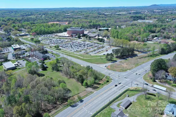 561 Fairgrove Church RD SE, Conover, NC 28613