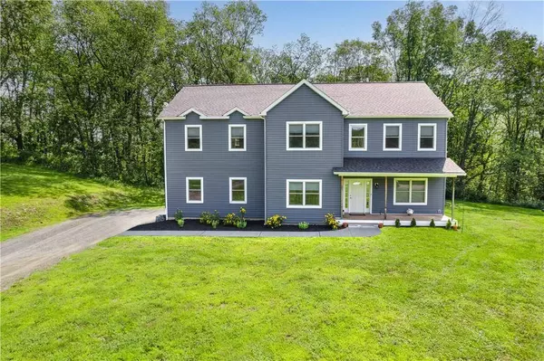 12 Charles LN, Rhinebeck, NY 12572