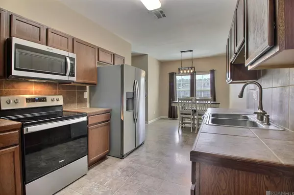 22873 Atchafalaya Rd, Denham Springs, LA 70726