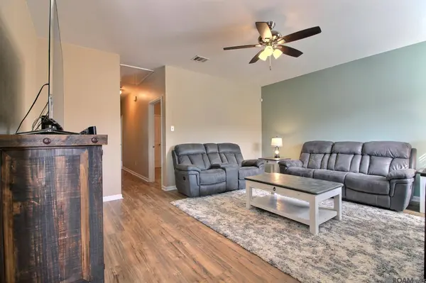 22873 Atchafalaya Rd, Denham Springs, LA 70726