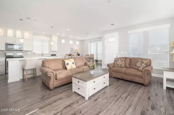 2727 E University Drive, Tempe, AZ 85288